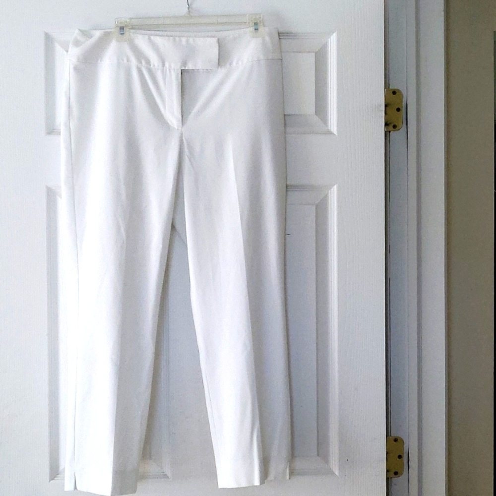 TALBOTS CROPPED WHITE SIZE 10 PANTS